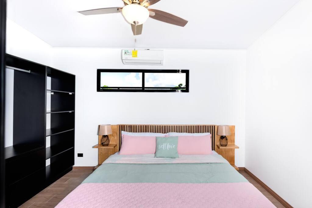 Casa Coral - Great Location - High Speed Internet Villa อูวีตา ภายนอก รูปภาพ